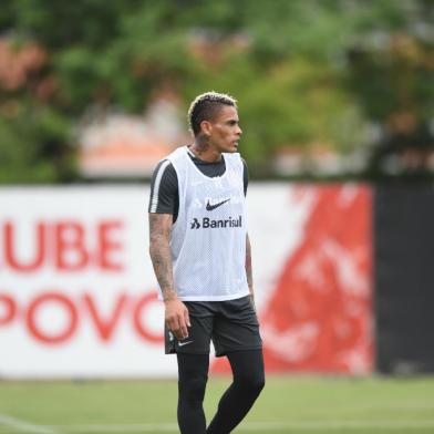 Atacante do Inter Jonatan Alvez