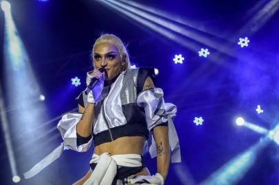 Pabllo Vittar apresenta show da turnê Não Para Não no Pepsi On Stage