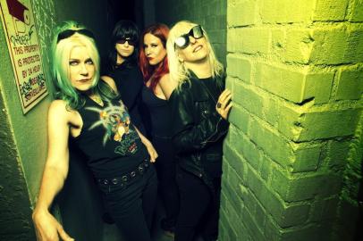 L7, banda de hardcore