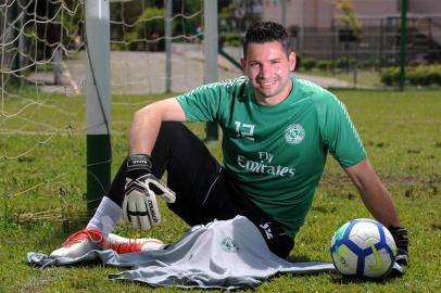  CAXIAS DO SUL, RS, BRASIL 27/11/2018Rafael Catuci Damin é goleiro do G.E. Brasil, de vila Oliva, finalista da Copa Amizade. (Felipe Nyland/Agência RBS)