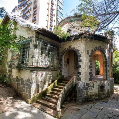 Casa da estrela localizada no bairro Petrópolis