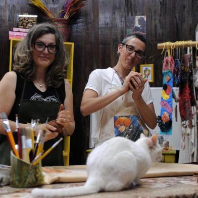  CAXIAS DO SUL, RS, BRASIL 30/11/2018Idealizado pela ceramista Ana Júlia Poletto e pela escritora Adriana Antunes, atelier Casa do Caramujo oferece oficinas de ilustração e cerâmica. (Felipe Nyland/Agência RBS)