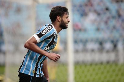  PORTO ALEGRE, RS, BRASIL - 2018.09.15 - Grêmio e Paraná se enfrentam na Arena pela 25ª rodada do Campeonato Brasileiro. No dia que o clube gaúcho comemora 115 anos de história, vence os adversários por 2 x 0. (Foto: ANDRÉ ÁVILA/ Agência RBS)