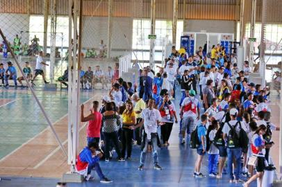  CANOAS, RS, BRASIL 04/12/2018 - Olimpíadas Especiais das Apaes, evento nacional que ocorre em Canoas. (FOTO: ROBINSON ESTRÁSULAS/AGÊNCIA RBS)