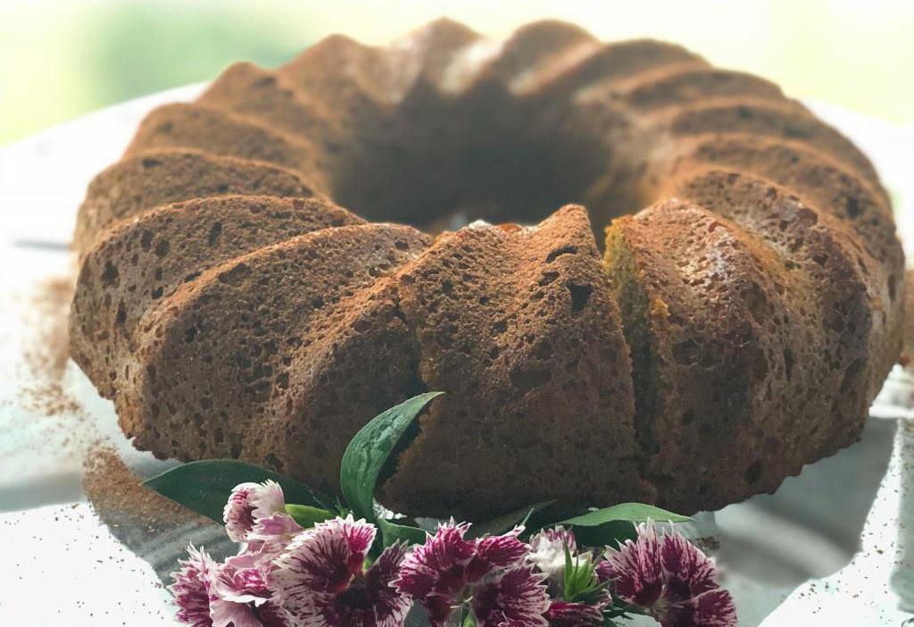 De dar água na boca: faça receita de bolo de cenoura no liquidificador