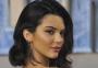 Kendall Jenner está de aniversário! Veja 5 looks da it girl cheios de tendências para você adotar