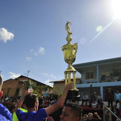  CAXIAS DO SUL, RS, BRASIL, 02/12/2018 O Aliança, de Monte Bérico, venceu o Vila Cristina por 1 X0 e conquistou o título na categoria suplentes do Campeonato Integração de futebol amador. (Lucas Amorelli/Agência RBS)