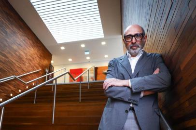  PORTO ALEGRE, RS, BRASIL, 10/12/2018: O arquiteto Isay Weinfeld (foto) inaugura no Instituto Ling a exposição De A a Z: O mundo de Isay WeinfeldIndexador: ISADORA NEUMANN