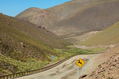 roads-of-atacama-desert-4-1617049-1279x852Importação Donnahttp://cdn.revistadonna.clicrb