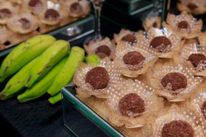 Receita ensina a fazer brigadeiro com biomassa de bananaImportação Donnahttp://revistado