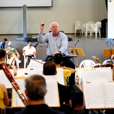  CAXIAS DO SUL, RS, BRASIL. 10/12/2018Orquestra da UCS ensaia no campus 8. (Antonio Valiente/Agência RBS)