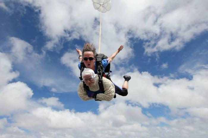 Divulgação / SA Skydiving