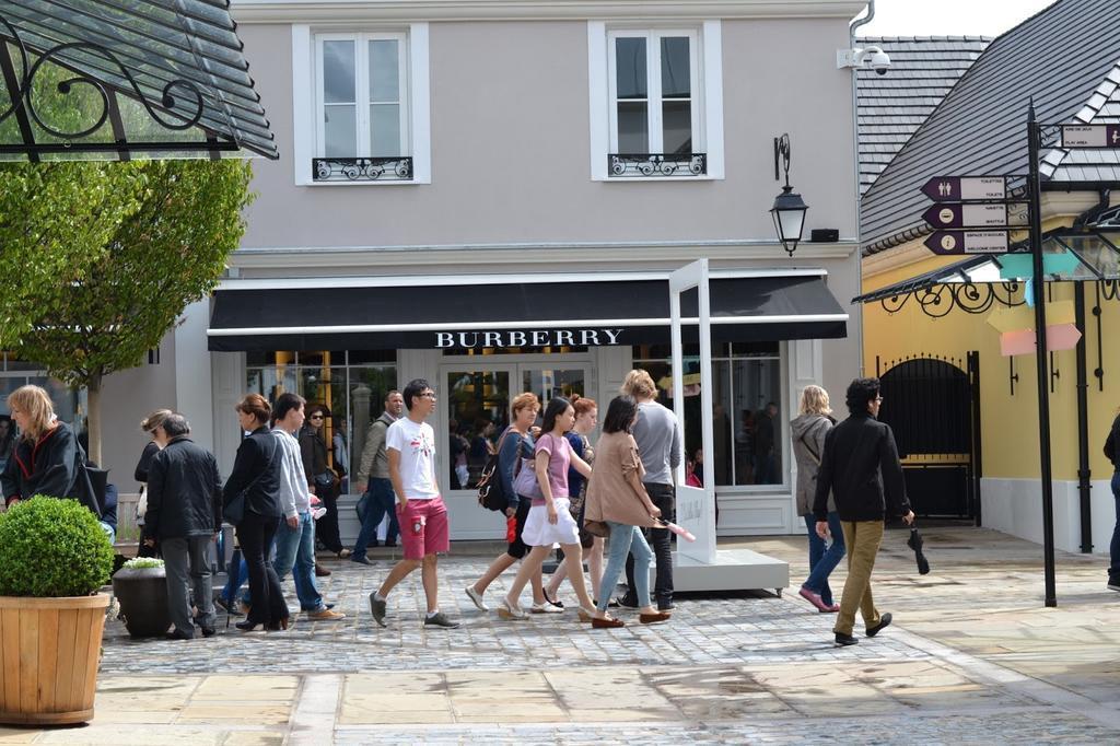 Burberry outlet outlet paris