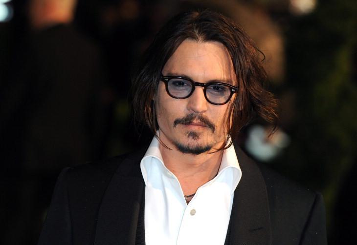 Johnny Depp deixa papel em 'Animais fantásticos' após pedido da Warner