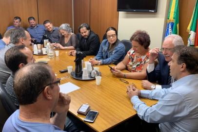 Reunião do PDT gaúcho que decidiu não entrar no governo de Eduardo Leite (PSDB)