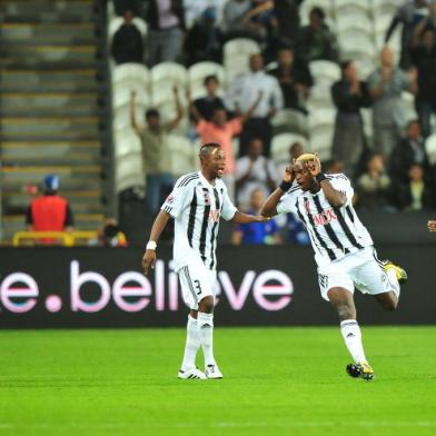  Derrota do time do Inter para Mazembe no estádio Mohamed Bin Zayed em Abu Dhabi.Jogador D'Alessandro (E)Indexador: JBOTEGA                         