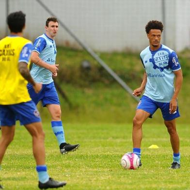  CAXIAS DO SUL, RS, BRASIL (12/12/2018)Treino do Ser Caxias, na foto volante Gercimar. (Antonio Valiente/Agência RBS)