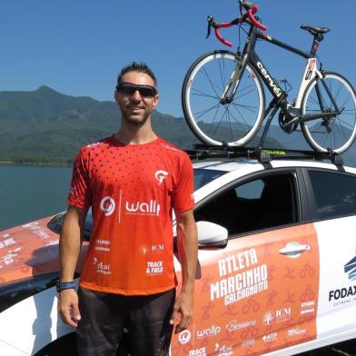  O caxiense Marcio Calcagnotto será um dos 50 atletas, de 16 estados diferentes, que participará neste sábado da  Fodaxman Extreme Triathlon, em Santa Catarina.