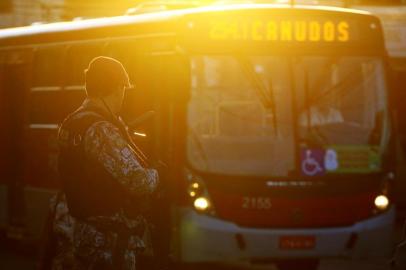  PORTO ALEGRE, RS, BRASIL, 07/12/2018: Força Nacional realiza operação em dois bairros da cidade. (CAMILA DOMINGUES/AGÊNCIA RBS)