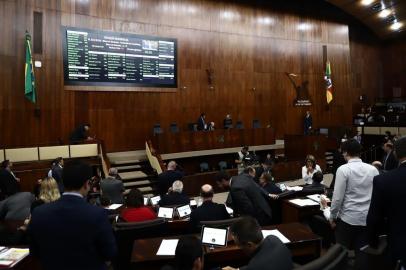  PORTO ALEGRE, RS, BRASIL, 18-12-2018. Deputados devem votar na Assembleia Legistiva o Orçamento do Estado de 2019 e o projeto que mantém elevadas as alíquotas de ICMS. (CARLOS MACEDO/AGÊNCIA RBS)