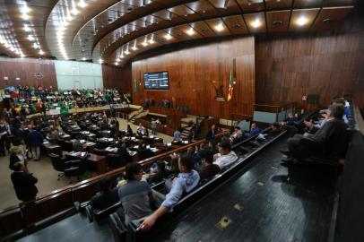  PORTO ALEGRE, RS, BRASIL, 18-12-2018. Deputados devem votar na Assembleia Legistiva o Orçamento do Estado de 2019 e o projeto que mantém elevadas as alíquotas de ICMS. (OMAR FREITAS/AGÊNCIA RBS)