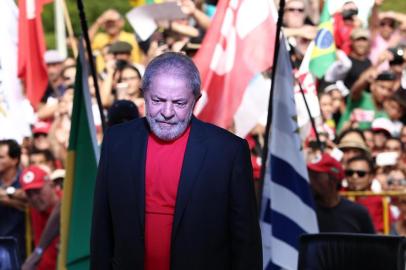  SANTANA DO LIVRAMENTO, RS, BRASIL, 19-03-2018. Ex-presidente Lula visita Santana do Livramento com protesto com policiais (FOTO: CARLOS MACEDO/AGÊNCIA RBS)