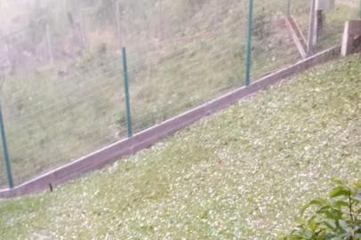 Chuva de granizo no interior de Flores da Cunha nesta quarta-feira