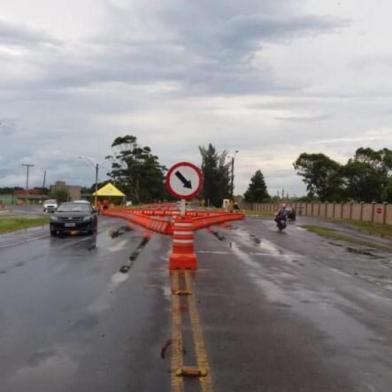  Pelo 3° ano seguido, trânsito terá bloqueios e desvios no cruzamento da RS-407 com a Estrada do Mar, no Litoral NorteMudanças começam nesta sexta-feira (21) para melhorar acesso a Capão da Canoa e Xangri-Lá