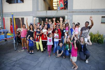  CANOAS, RS, BRASIL, 22-12-2018: Festa de Natal para famílias venezuelanas no Centro Temporário de Acolhimento (CTA) Farroupilha, em Canoas (FOTO FÉLIX ZUCCO/AGÊNCIA RBS, Editoria de Notícias).