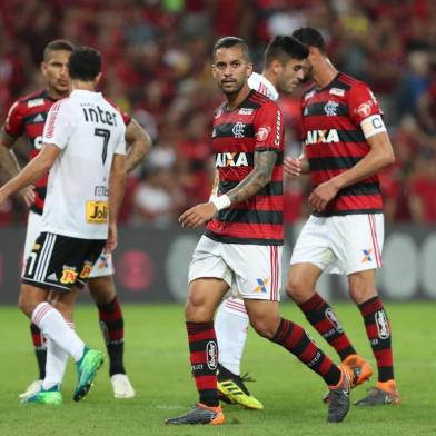  O volante Rômulo, do FLamengo