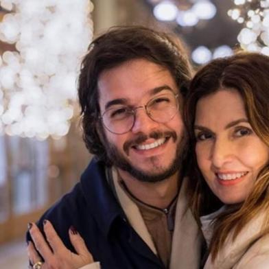 Fátima Bernardes e Túlio Gadelha desejam Feliz Natal