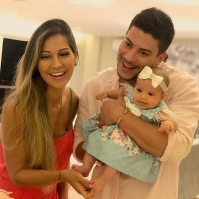 Arthur Aguiar, Mayra Cardi, redes sociais