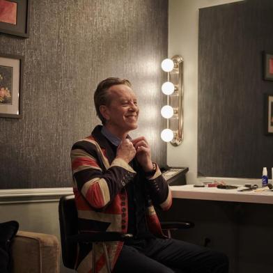 ACTOR-BUCHANAN-ART-LSPR-121818Richard E Grant backstage at The Late Late Show With James Corden in Los Angeles, Nov. 14, 2018. The actor is earning â and savoring â Oscar buzz for the first time in his career, for his work in âCan You Ever Forgive Me?â (Jake Michaels/The New York Times) Editoria: ELocal: LOS ANGELESIndexador: JAKE MICHAELSFonte: NYTNSFotógrafo: STR