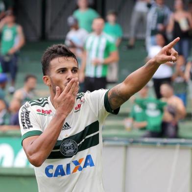 Guilherme Parede, atacante do Coritiba