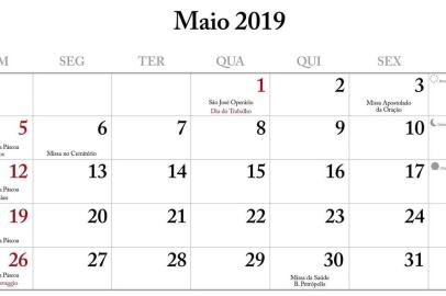 Calendário 2019 da paróquia de Lourdes destacando vista aérea do bairro nos anos 1950, com a igreja e o complexo da Vinícola Michielon nos anos 1950.