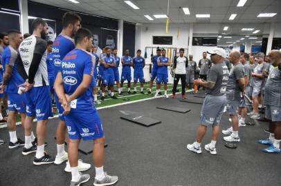  Jorge Sampaoli tem primeira conversa com os jogadores do Santos.