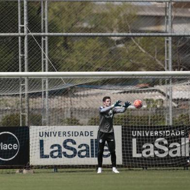 PORTO ALEGRE, RS, BRASIL, 06/01/2019 -  Treino de no goleiro Julio Cesar no Grêmio.(FOTOGRAFO: ANDRÉ ÁVILA / AGENCIA RBS)