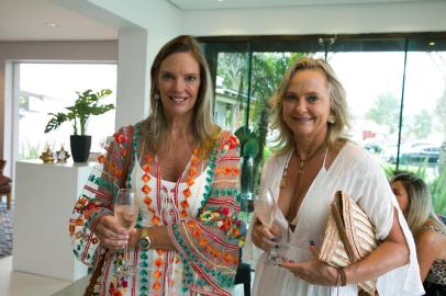  PORTO ALEGRE, RS, BRASIL, 05/01/2019 - Betina Sperb Albuquerque e Paula Corrêa .  Espaço Al Mare inaugura na praia de Atlântida.  (FOTOGRAFO: ANDRÉA GRAIZ / AGENCIA RBS)Indexador: Anderson Fetter