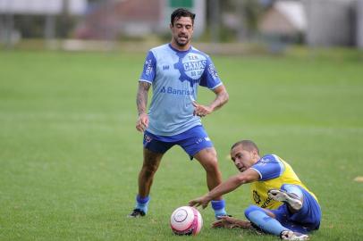 CAXIAS DO SUL, RS, BRASIL 08/01/2019Time do SER Caxias treina no CT do clube. Na foto: Meia Alex Willian(Felipe Nyland/Agência RBS)