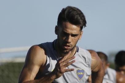 Emmanuel Mas.Entrenamiento de Boca Juniors.19 de enero de 2018.Club Alvarado de Mar del Plata.Foto: Javier Garcia Martino - Photogamma.