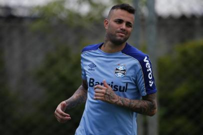  PORTO ALEGRE, RS, BRASIL, 08-01-2019: Grêmio faz treino em sua pré-temporada, no CT Presidente Luiz Carvalho. Na foto, o atacante Luan (FOTO FÉLIX ZUCCO/AGÊNCIA RBS, Editoria de Esportes).