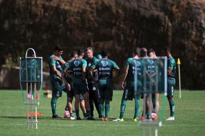  CAXIAS DO SUL, RS, BRASIL, 08/01/2019 - Equipe do Juventude se prepara para jogo-treino contra o Criciúma. NA FOTO: técnico Luiz Carlos Winck. (Marcelo Casagrande/Agência RBS)