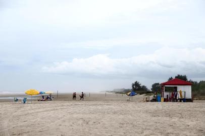  TORRES, RS, BRASIL, 09-01-2019:  Praia Paraíso. O local está citado no projeto de viabilização de um porto marítimo em Torres, conforme projeto apresentado pelo engenheiro, ex-deputado federal e ex-prefeito de Passo Fundo, Fernando Machado Carrion.  (CARLOS MACEDO/ AGÊNCIA RBS)