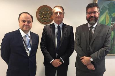 Mario Vilalva, Ernesto Araujo e Jair Bolsonaro. Foto: Letícia Catelani/Divulgação