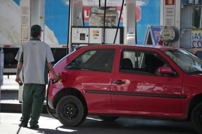  PORTO ALEGRE, RS, BRASIL - 2018.09.21 - Queda no consumo de gasolina no Estado em 2018. (Foto: ANDRÉ ÁVILA/ Agência RBS)