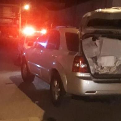 Cachoeirinha, RS, Brasil - Três criminosos que roubaram um carro em Canoas e que trocaram tiros com PMs foram presos em Cachoeirinha.