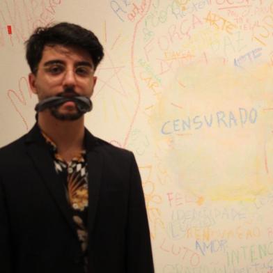 Lucas Leite, curador da exposição Criações Poéticas, que sofreu alteração da Secretaria da Cultura