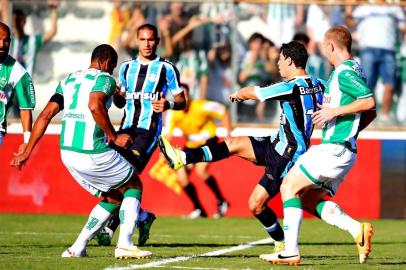  CAXIAS DO SUL, RS, BRASIL - 12-04-2015 - Gauchão - Semifinal - Juventude x Grêmio no estádio Alfredo Jaconi, em Caxias.(FOTO:FERNANDO GOMES/AGÊNCIA)