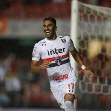 Tréllez comemora gol do São Paulo contra o São Caetano no Morumbi no jogo de volta das quartas de final do Campeonato Paulista.