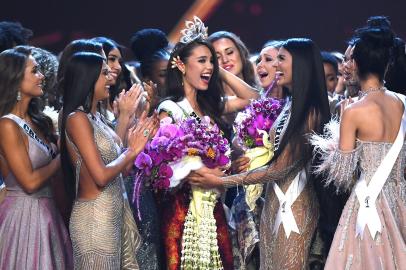 Filipina Catriona Gray festeja título de Miss Universo 2018 | Foto: AFPDOUNIAMAG-THAILAND